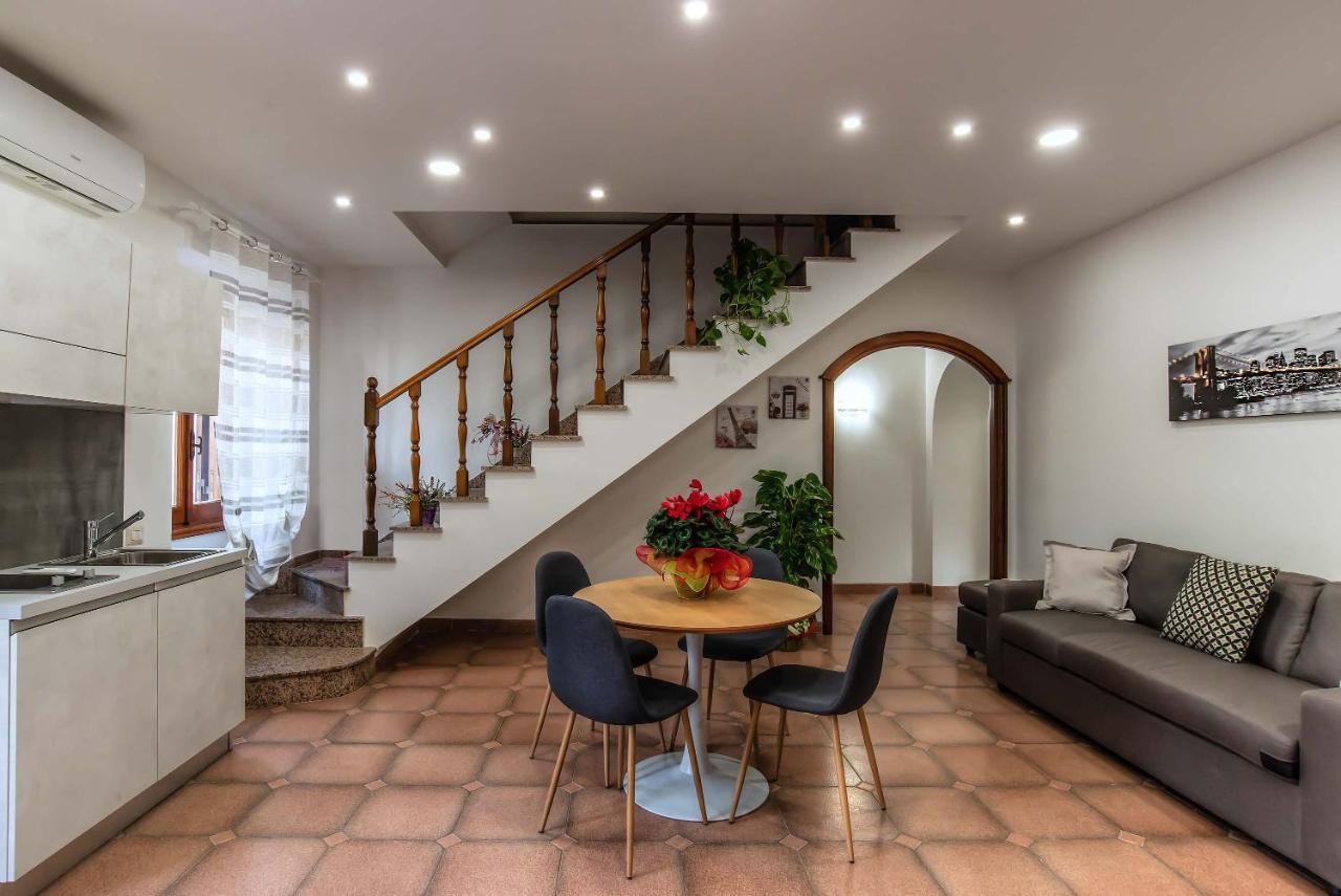 Plaza Rooms Ciampino Luaran gambar